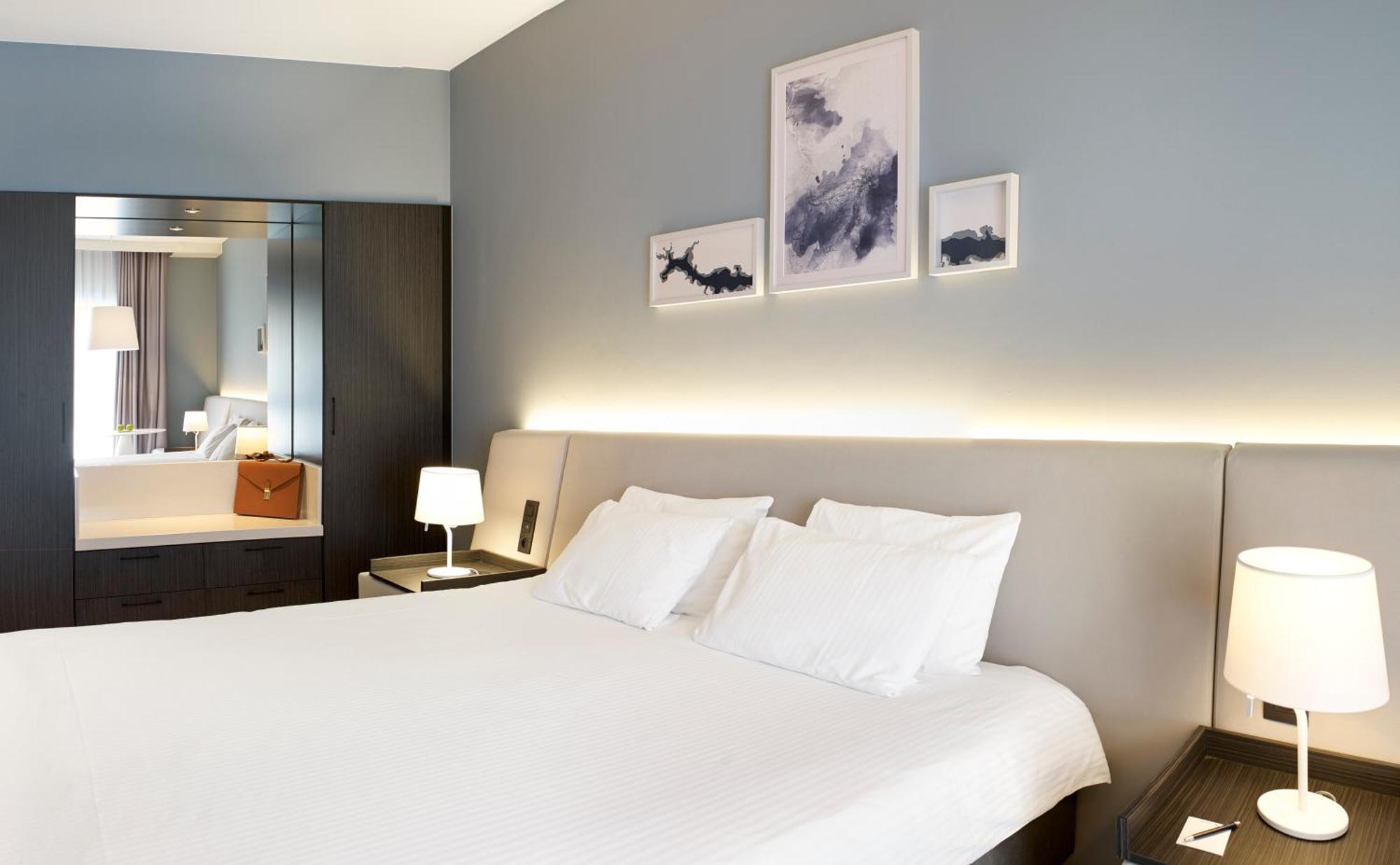Superior Room,1584393726:JPEG